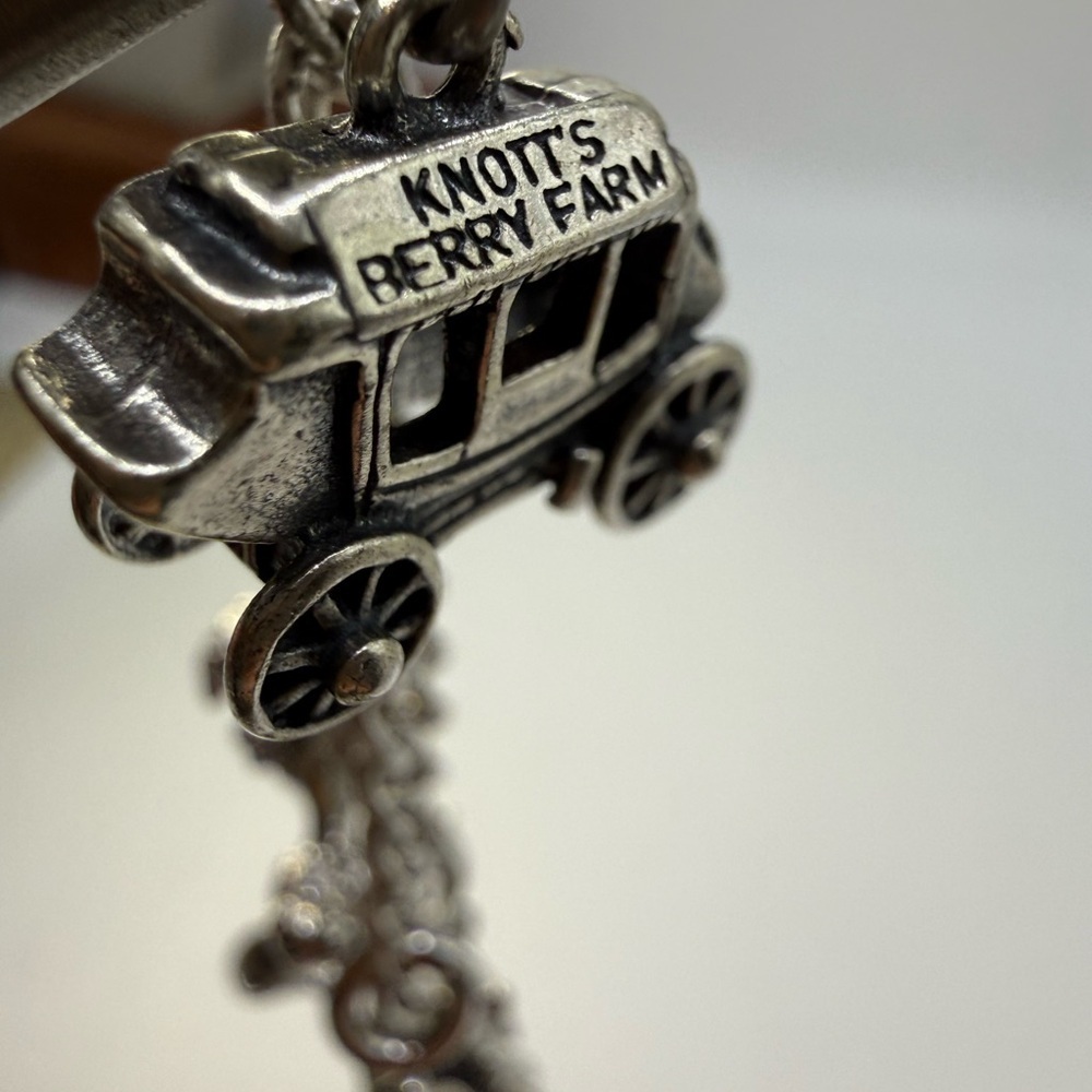 Vintage Knott’s Berry Farm Sterling Silver Charm Bracelet 7” - Picture 8 of 8